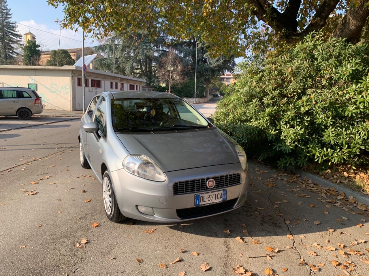 Fiat Panda Utilitaria 1.2 neopatentati