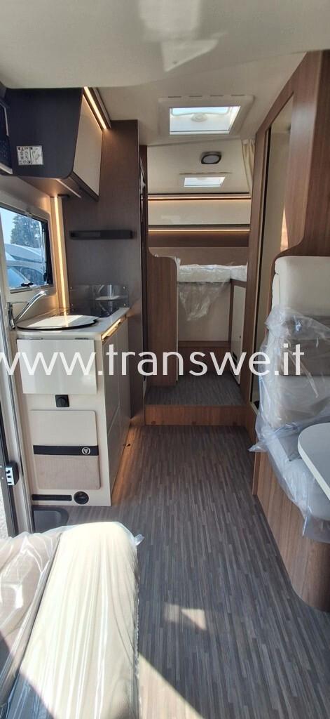 Elnagh Baron 565 camper semintegrale con letti gemelli