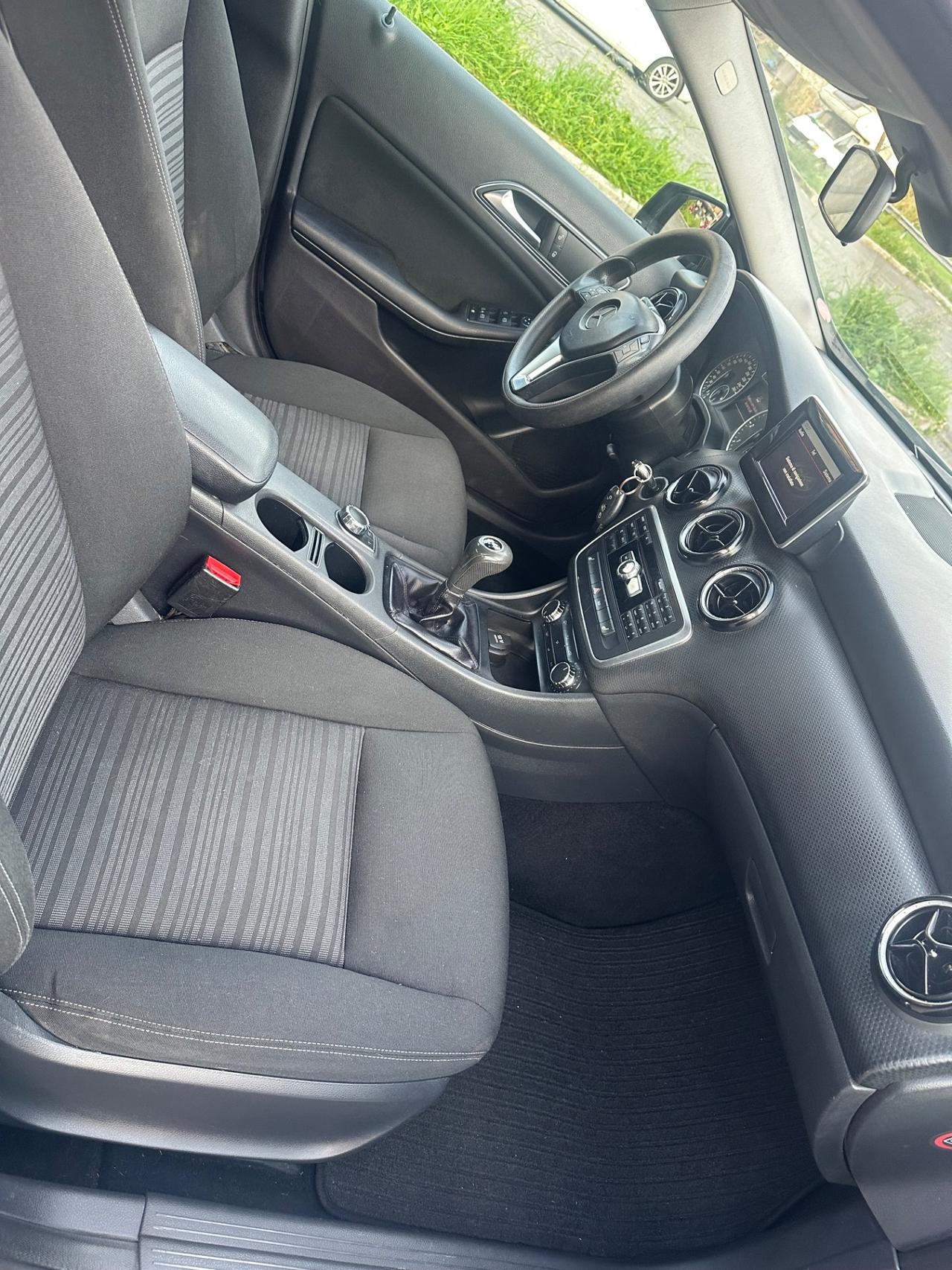 Mercedes-benz A 160 CDI BlueEFFICIENCY Executive