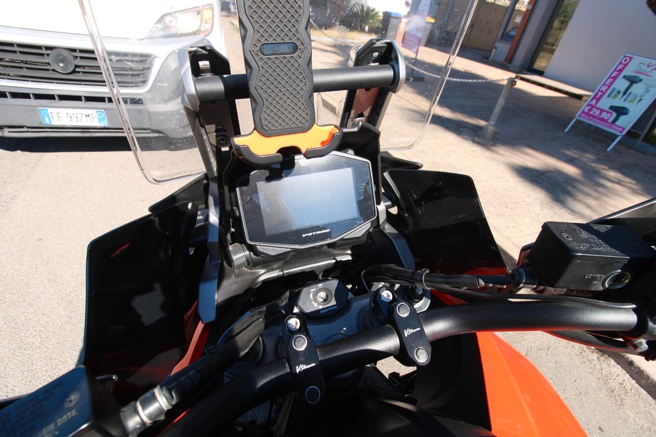 Suzuki V Strom DL 1050