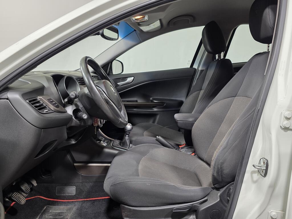 Alfa Romeo Giulietta 1.4 t. Distinctive 120cv E6