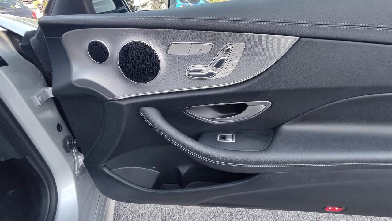 Mercedes-benz E 220 d Auto Premium AMG Coupé