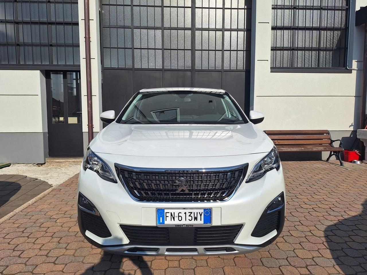 Peugeot 3008 1.2 benzina euro 6