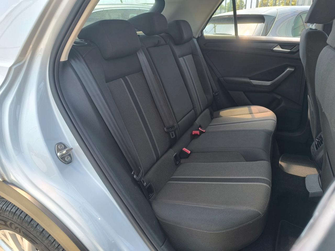 VOLKSWAGEN T-ROC 1.6 TDI 116cv 10/2019 KM 115000