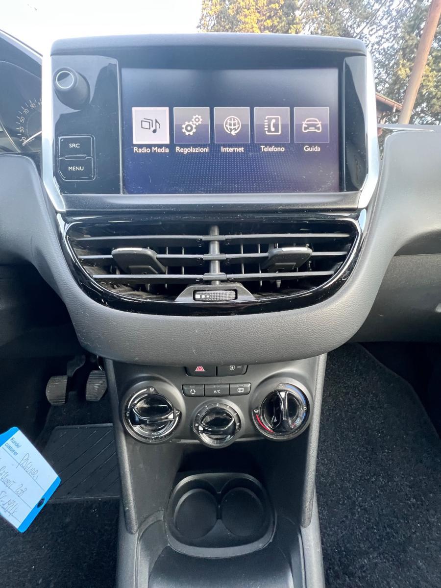 PEUGEOT - 208 - 1.2 VTi 82 CV 5p. Allure