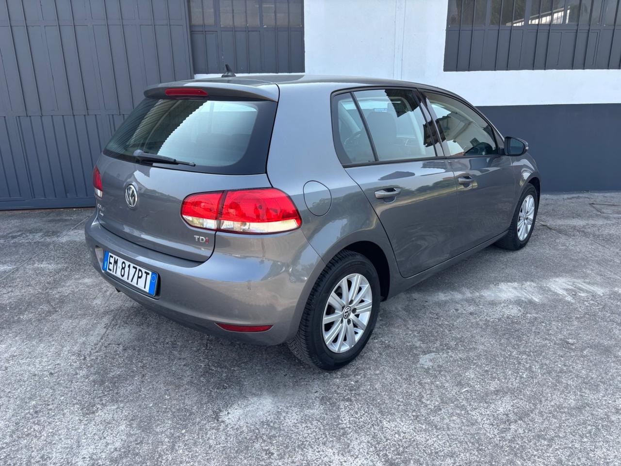Volkswagen Golf 1.6 TDI. Neopatentati. Garanzia