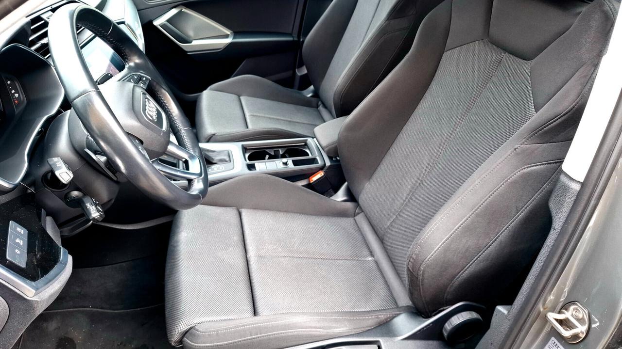 AUDI Q3 40 2.0 TDI quattro S tronic Business 190cv