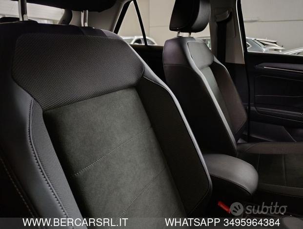 Volkswagen T-Roc 1.0 TSI Style*PROIETTORI LED...