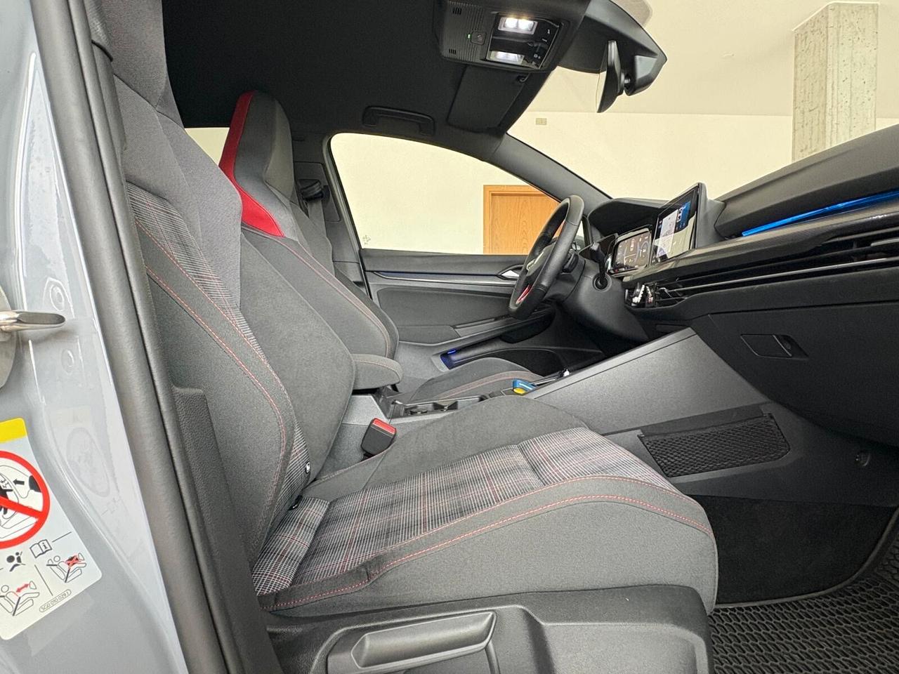 VOLKSWAGEN GOLF 8 GTI 2.0TSI 245cv DSG - FULL!!