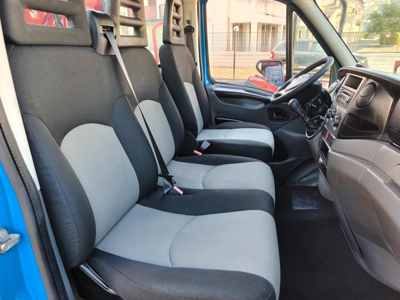 Iveco Daily 35 C15 Ribaltabile + Gru - 2013