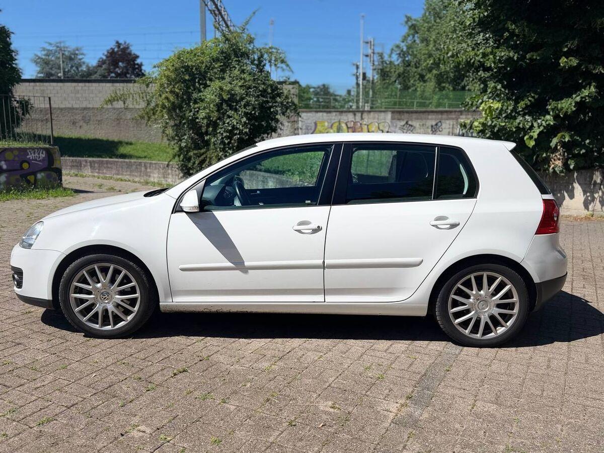 Volkswagen Golf 2.0 tdi Gt Sport 3p dsg dpf