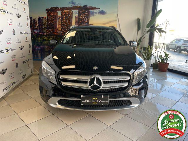 MERCEDES-BENZ GLA 200 d Sport *CAMERA*NAVI*PELLE