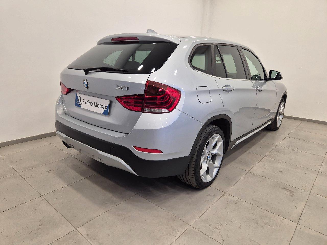 BMW X1 xdrive20i X-Line - Sens. Park. - Tetto