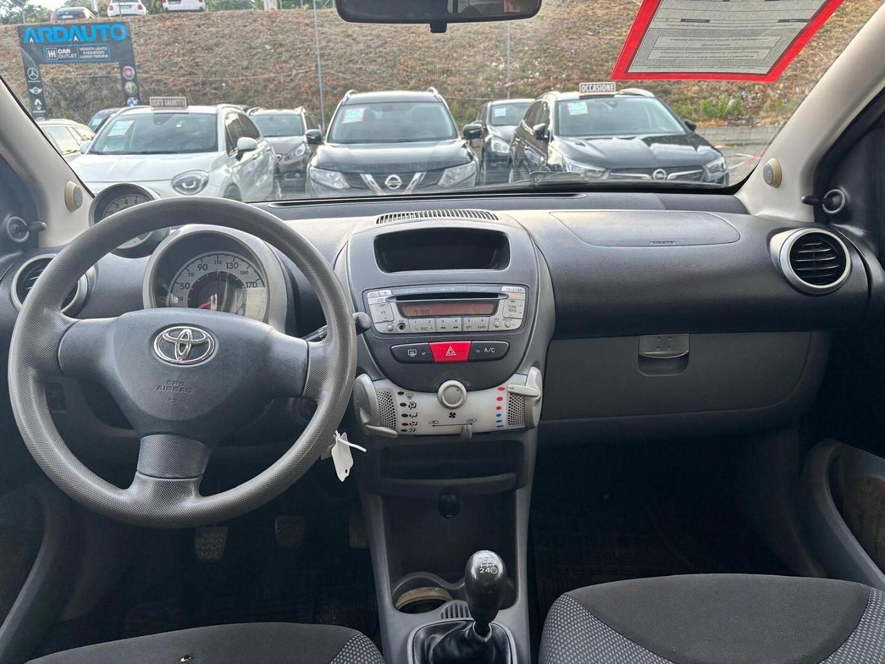 Toyota Aygo 1.0 Vvt-i 5 porte 69 cv Clima