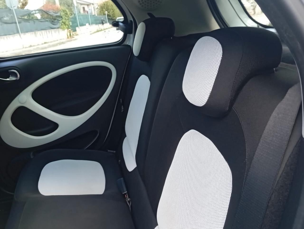 Smart ForFour PASSION 1.0 71CV KM 62000 COME NUOVA