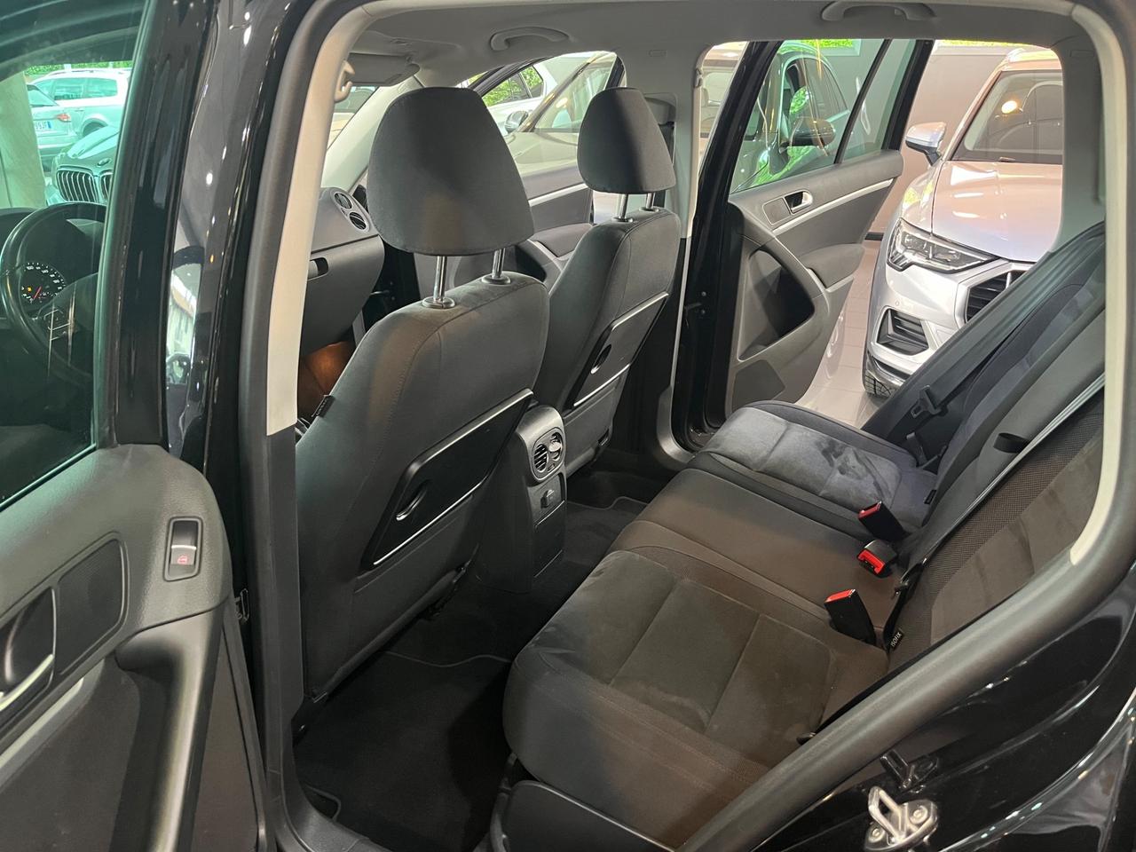 Volkswagen Tiguan AUTOMATICO 4X4 !!