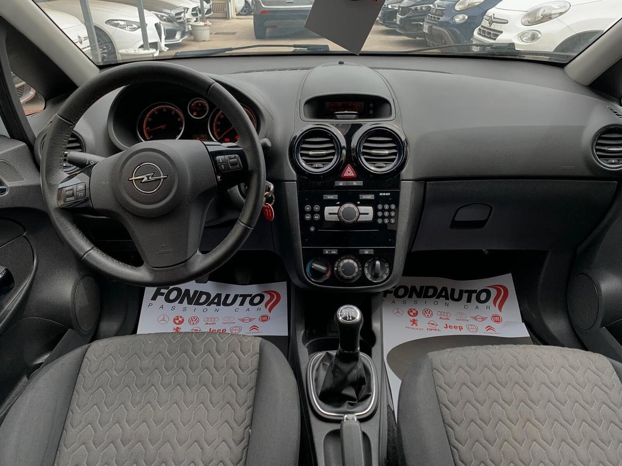 Opel Corsa 1.2 5 porte Sport