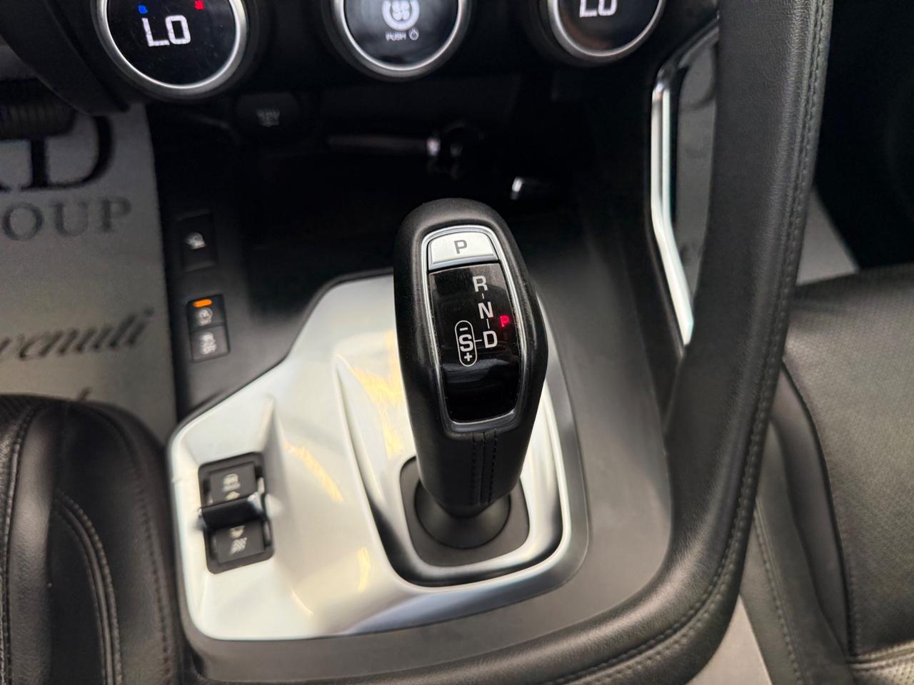 Jaguar E-Pace 2.0d i4 R-Dynamic S awd 180cv automatica 1 proprietario