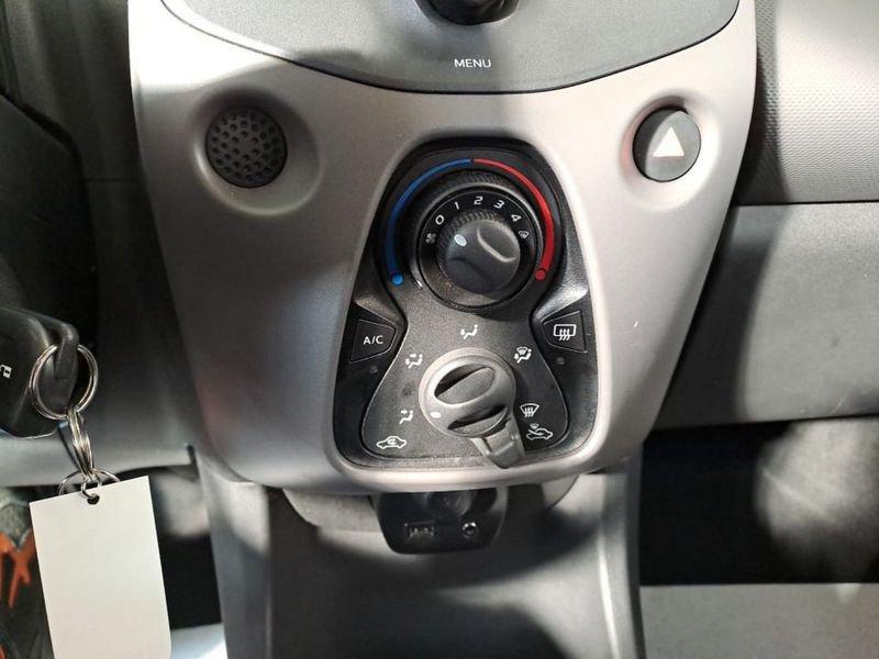 Peugeot 108 1.0 VTI ACTIVE S&S 5P NEOPATENTATI