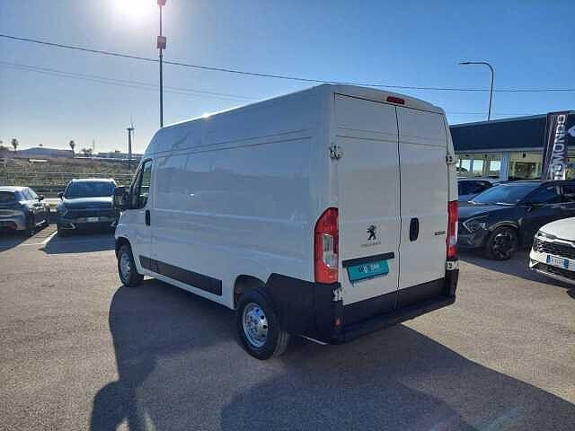 Peugeot Boxer 335 2.2 BlueHDi 140 S&S L2H2