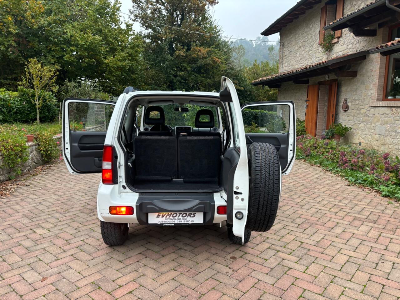 Suzuki Jimny 1.3i 16V cat 4WD JLX