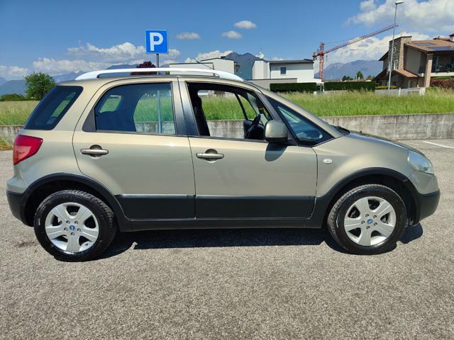 FIAT Sedici 1.6 BENZ./ G.P.L. 4x4 Emotion