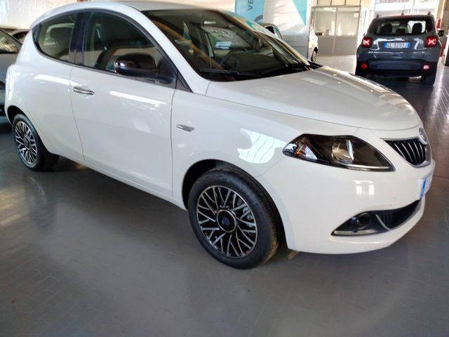 LANCIA Ypsilon 1.0 FireFly Hybrid Platino MY24 PROMO