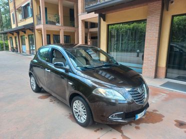 Lancia Ypsilon 1.2 69 CV 5 porte GPL Ecochic Silver