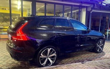 Volvo xc 60 T6 PLUG-IN AWD AUTO RECHARGE R-DESIGN