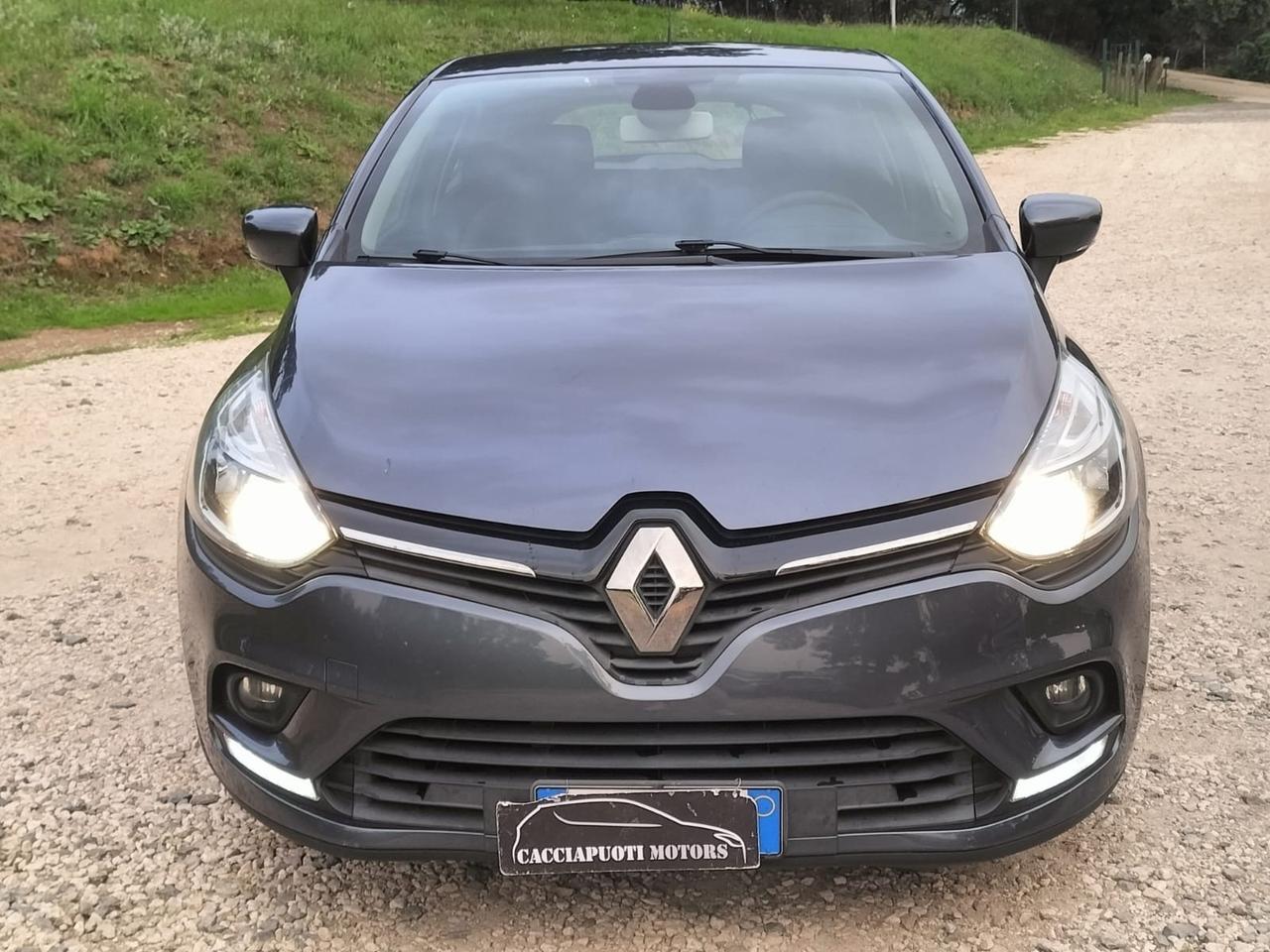 Renault Clio 1.2 75CV 5 porte Zen