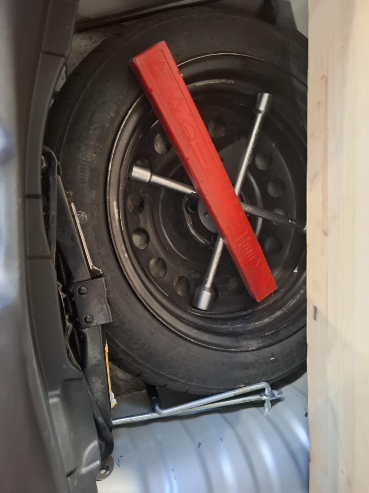 Nissan Micra 1.5 dCi 8V 5 porte Tekna