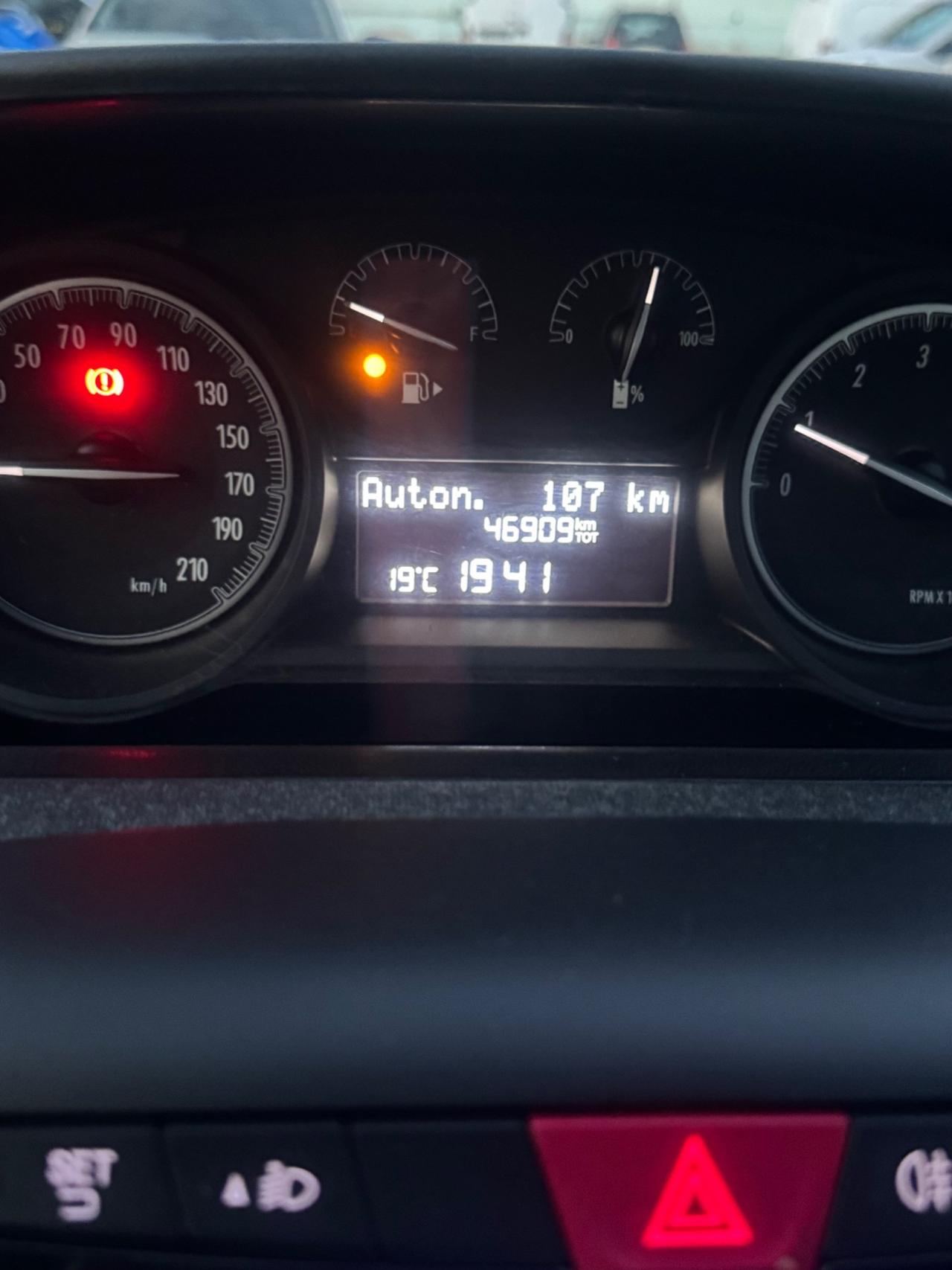 Lancia Ypsilon 1.0 FireFly 5 porte S&S Hybrid Gold