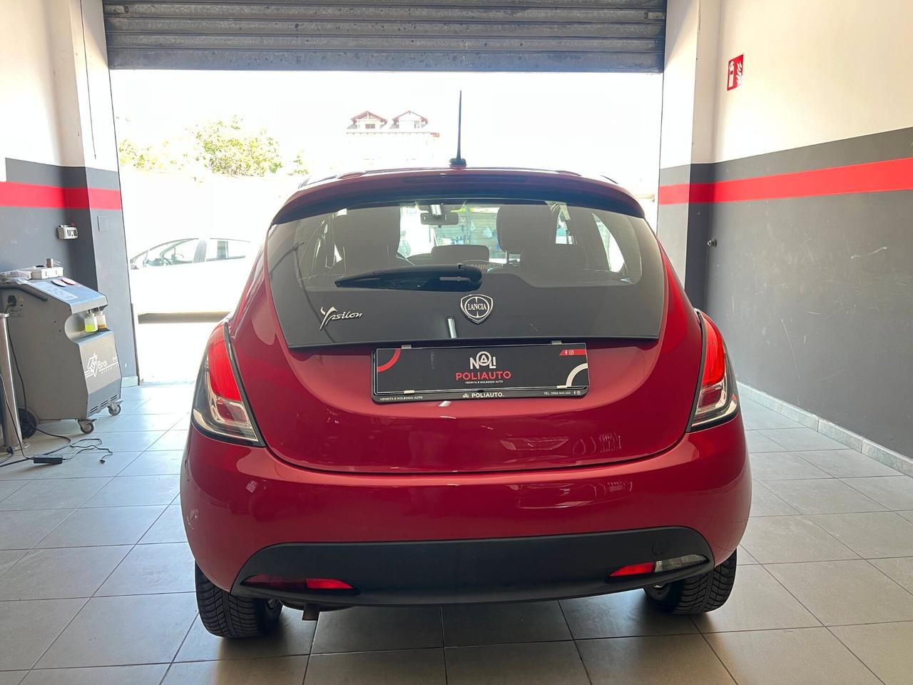 Lancia Ypsilon 1.2 69 CV 5 porte GPL Ecochic Gold