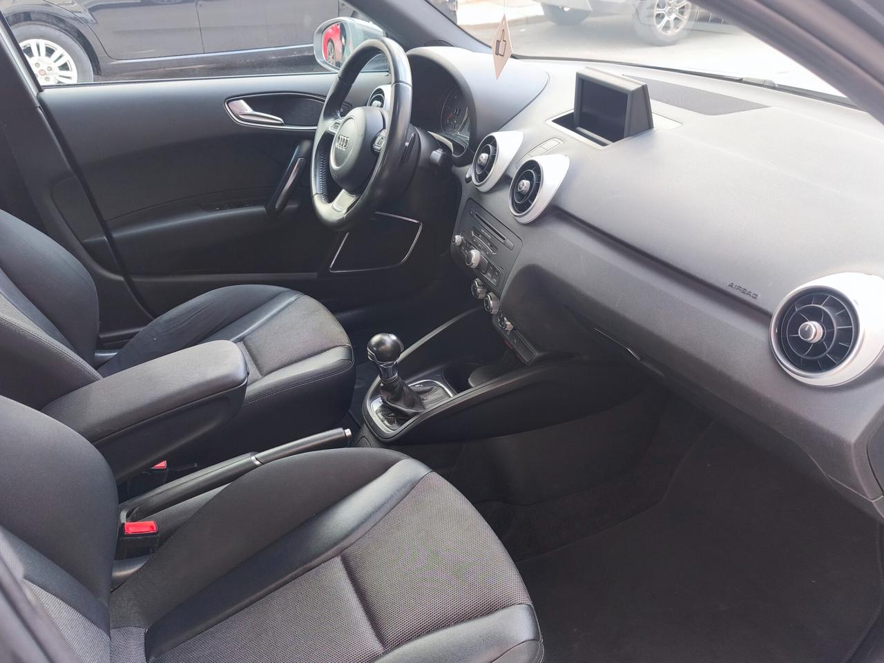 Audi A1 1.6 TDI S tronic 90cv S-line Plus 2014 Bose