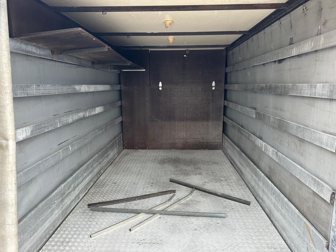 Renault Trucks 2006 ALLS. NEGOZIO pedana elettrica