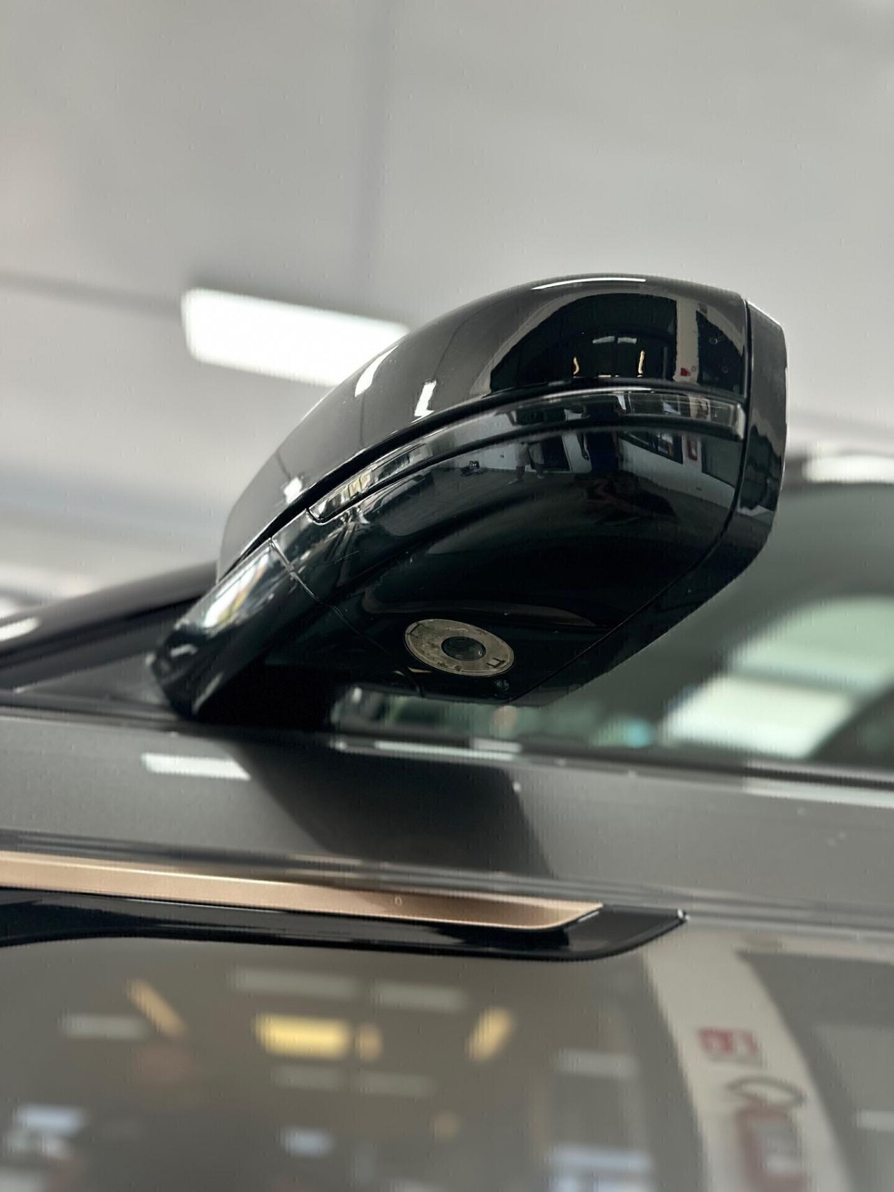 Land Rover Range Velar 2.0D I4 240 CV R-Dynamic HSE