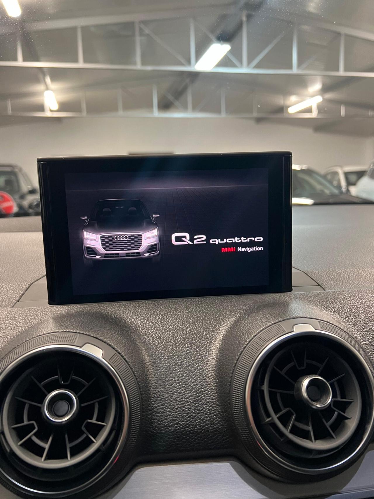 Audi Q2 SQ2 TFSI quattro S tronic sport attitude