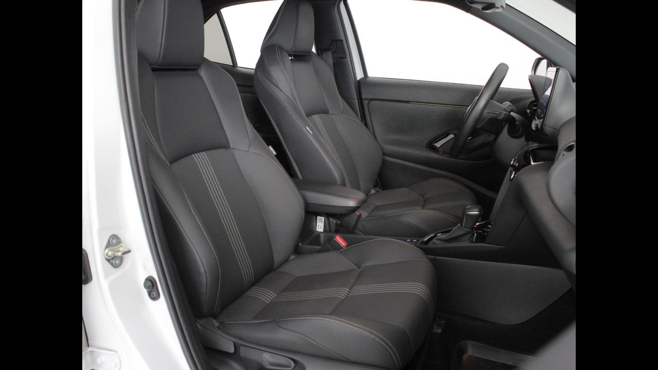 TOYOTA Yaris Cross - Yaris Cross 1.5h Adventure fwd 116cv e-cvt