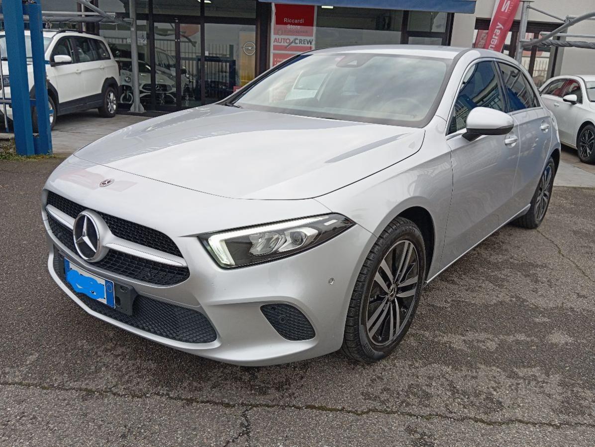 MERCEDES Classe A 250 E Automatic Sport PLUG-IN VETRI SCURI