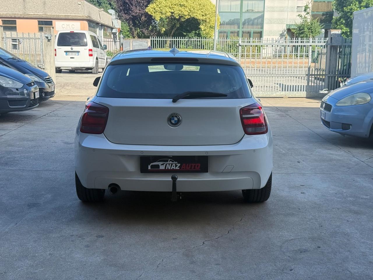 Bmw 118 118d 5p. Unique