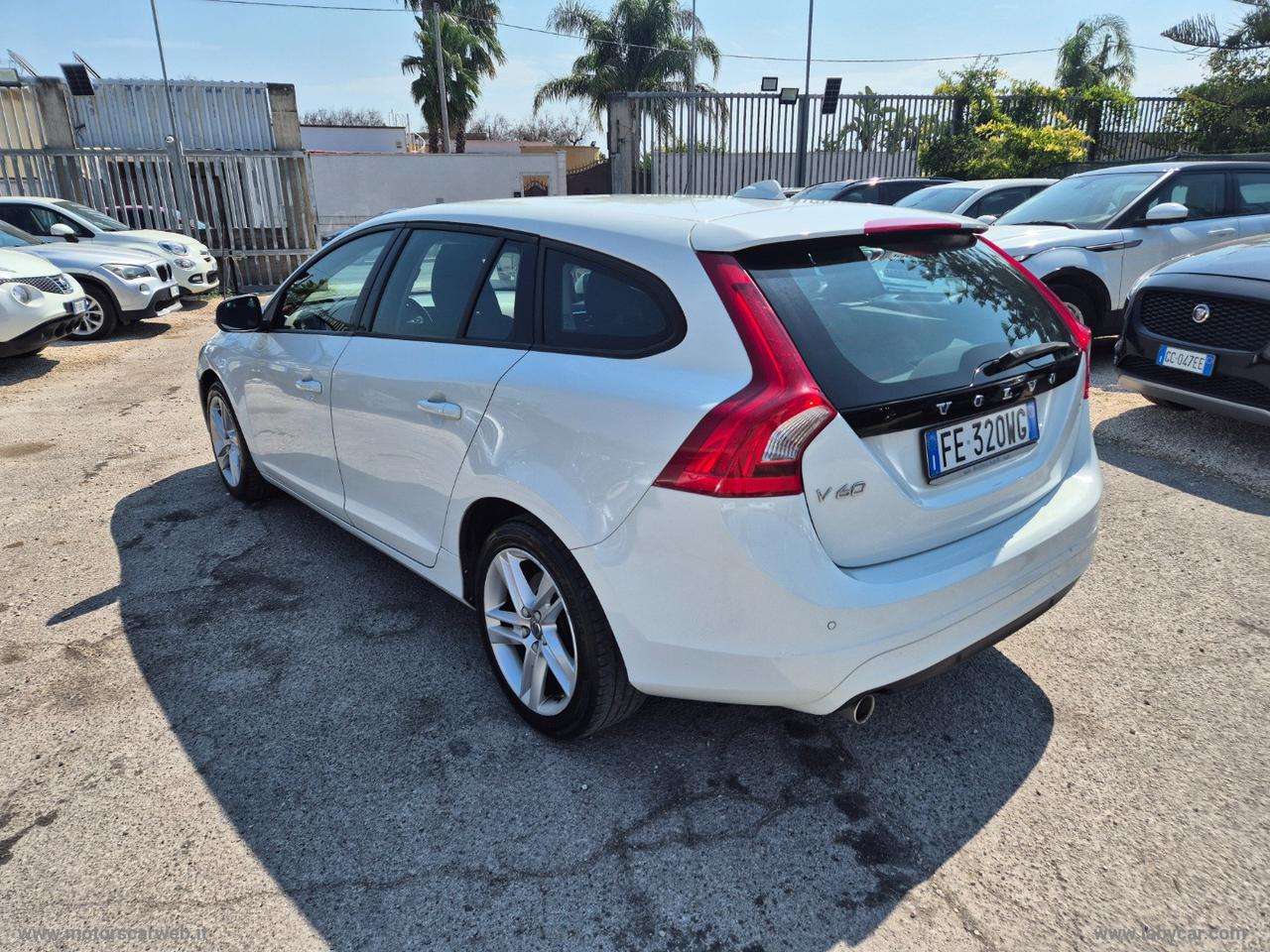 VOLVO V60 D2 Business