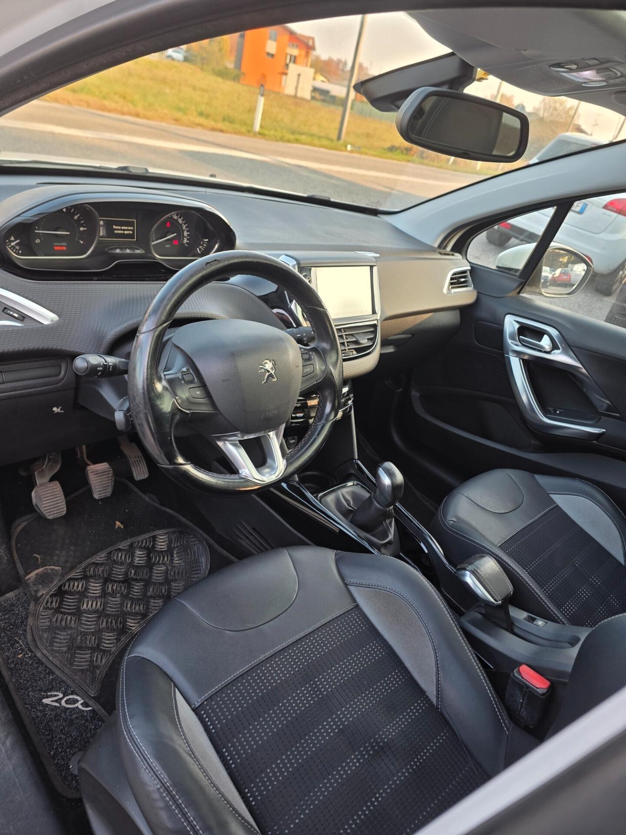 Peugeot 2008 PureTech Turbo 110 S&S Allure