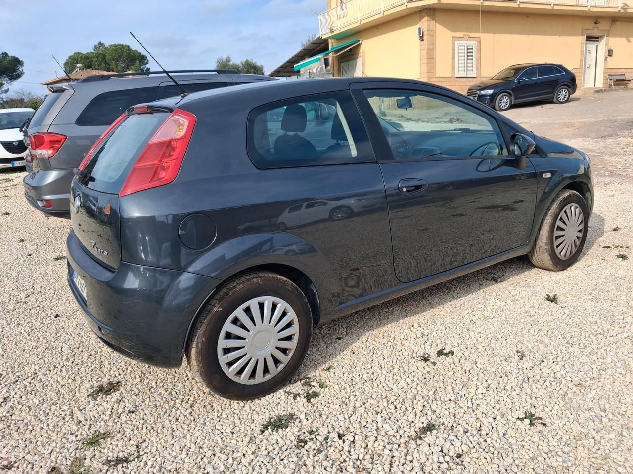 Fiat Grande Punto 1.3 MJT 75 CV 5 porte Dynamic