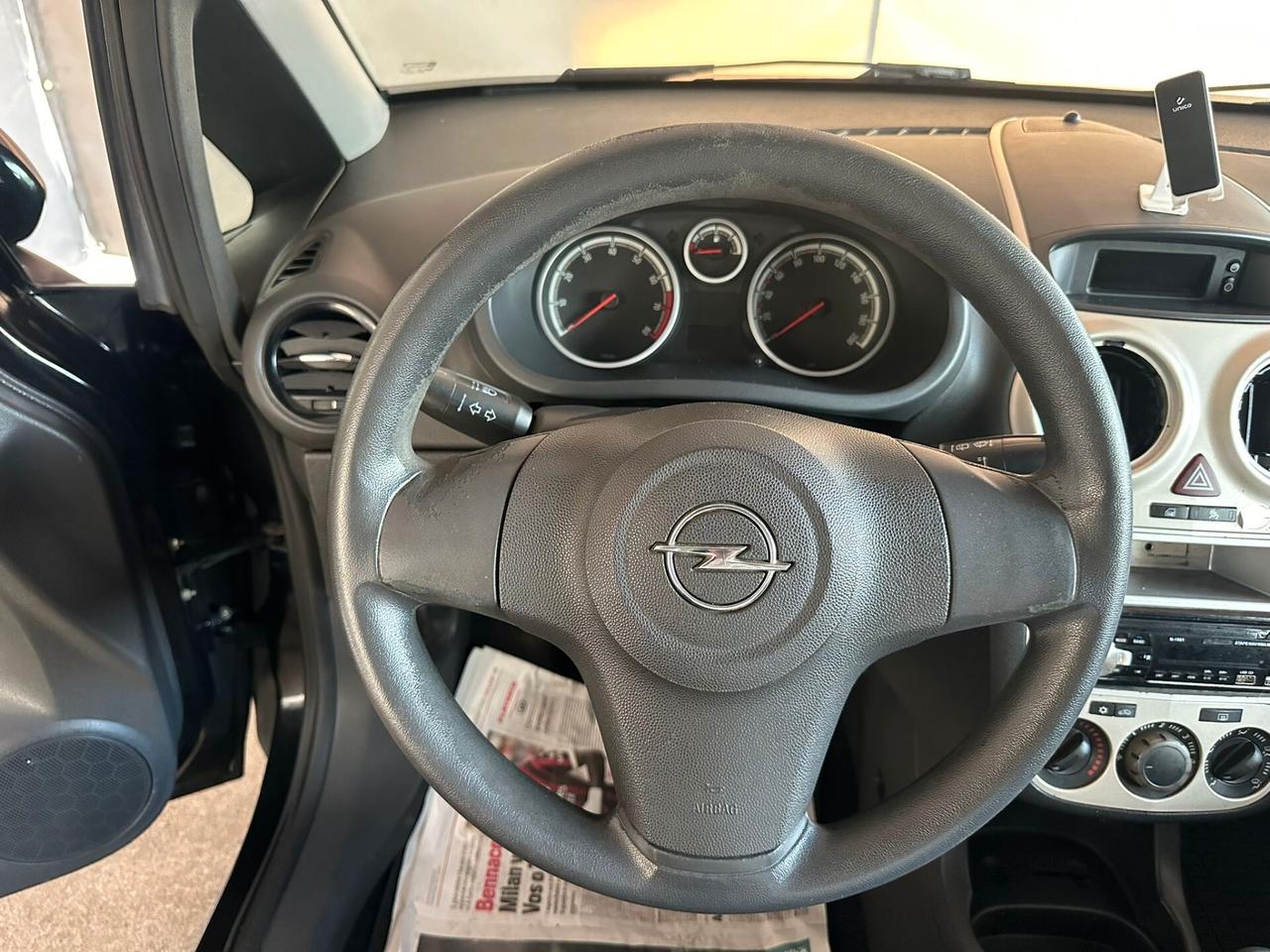 Opel Corsa 1.2 3 porte Enjoy