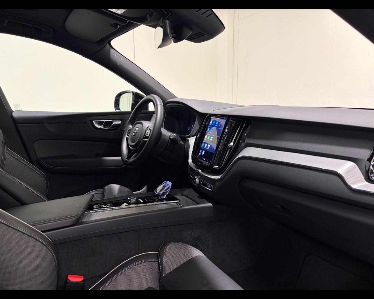 VOLVO XC60 T6 PHEV PLUS DARK AWD AUTO