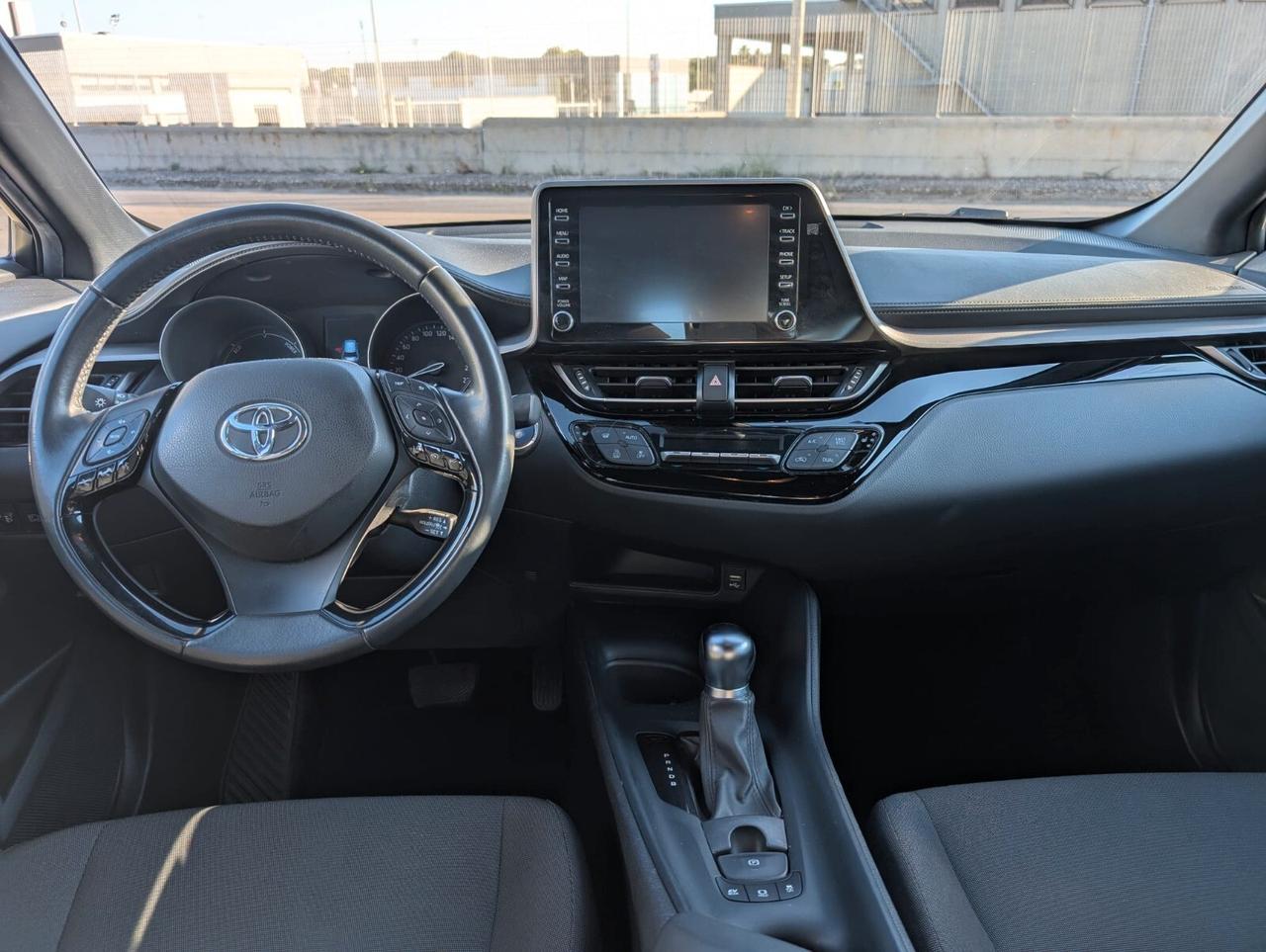 Toyota C-HR 1.8 Hybrid E-CVT Active