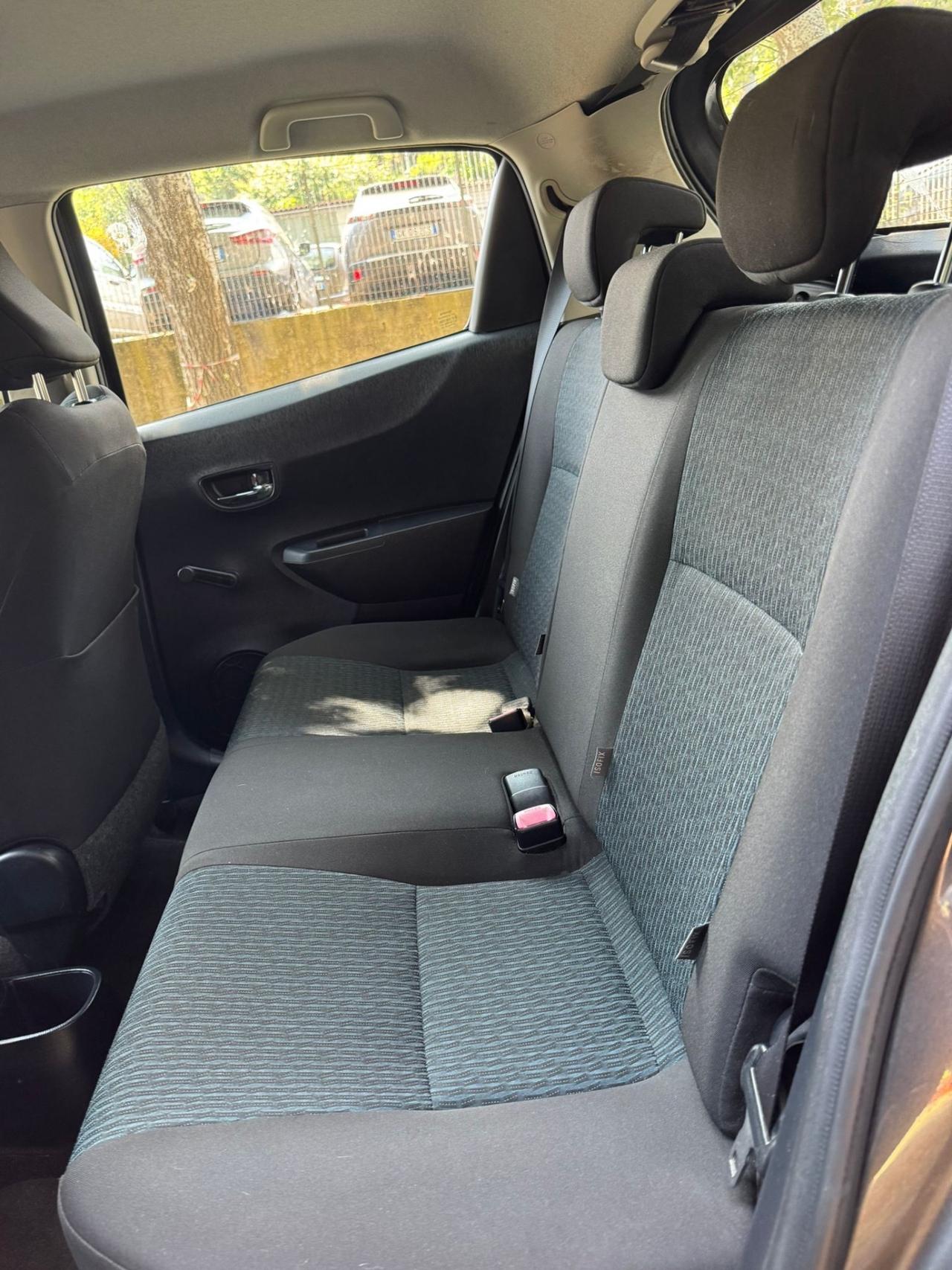 Toyota Yaris 1.3 5 porte Lounge