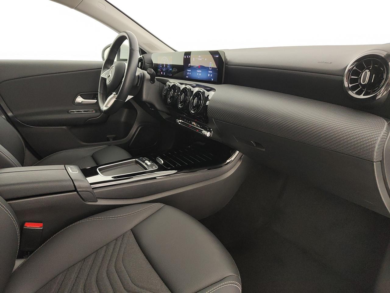 Mercedes-Benz A 180 d Advanced auto