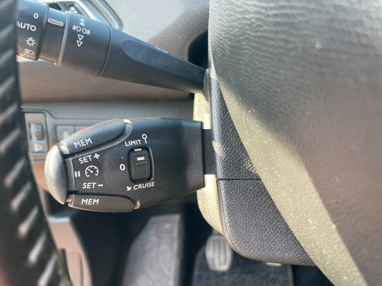 Peugeot 308 BlueHDi 120 S&S Business