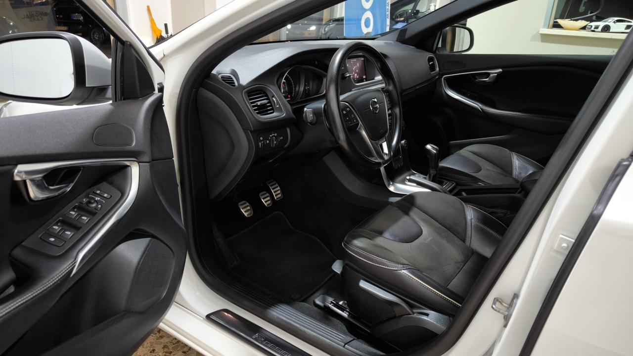Volvo V40 D2 R-design